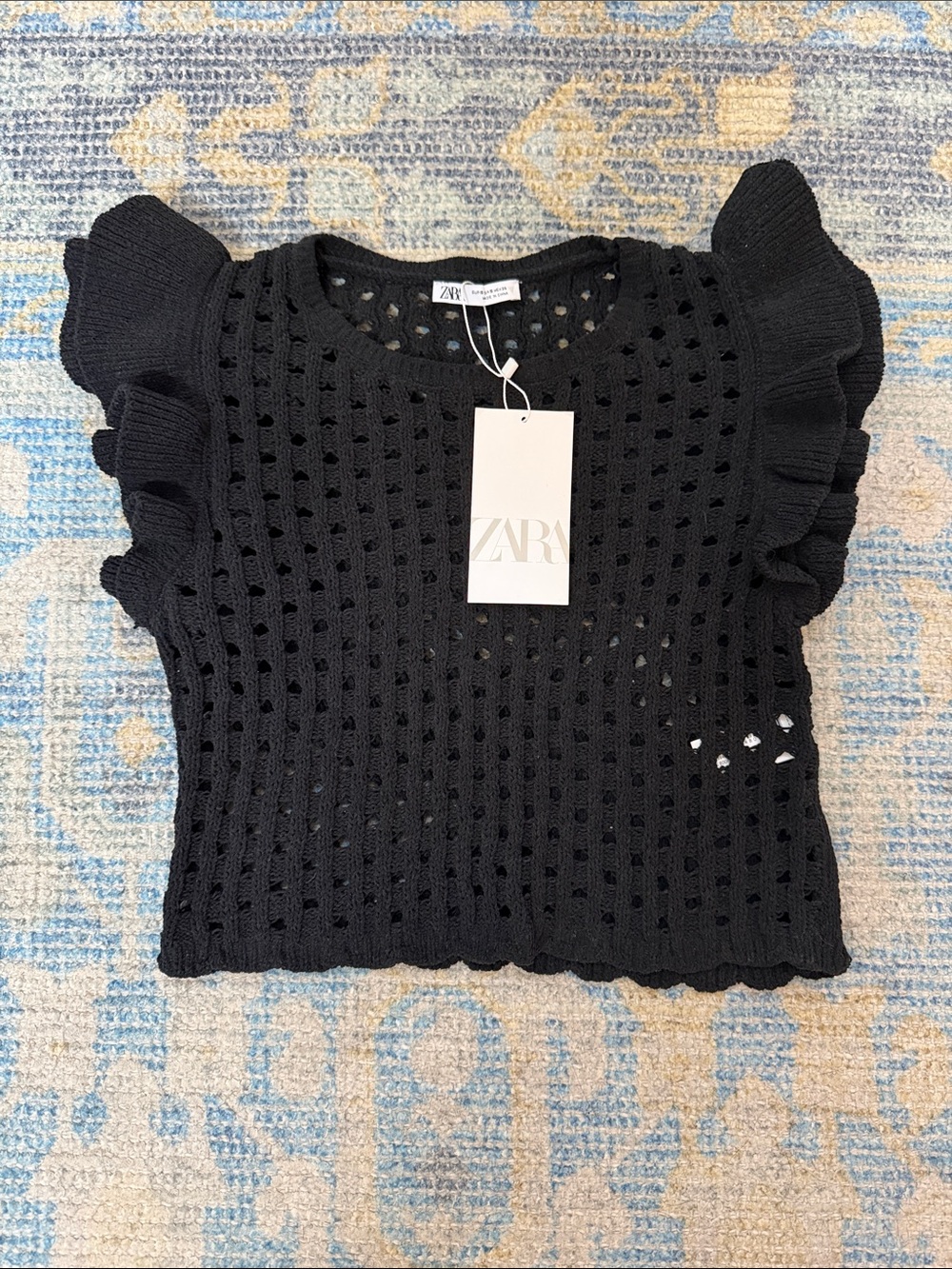NWT Zara Black Open-Knit Ruffle Sleeve vest/top size small